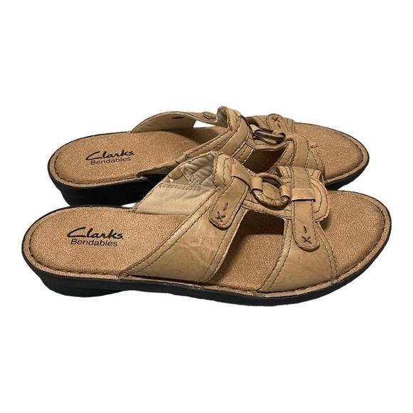 Clarks Bendables Women’s Tan Leather Slip-On Sandals Size 9 Comfort Wedges - Picture 2 of 6